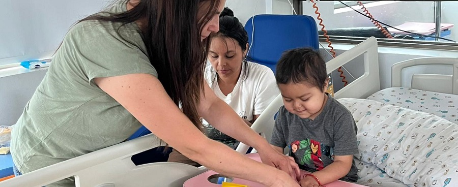 Imagen Tallerista realiza lúdicas jornadas en oncopediatría