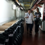 Imagen Hospital Amigo distribuye sillas de ruedas para hospitalizados