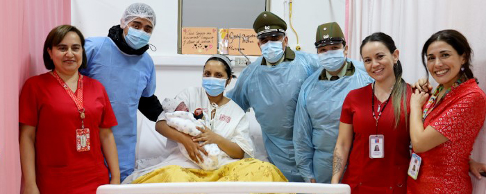 Imagen Carabineros escoltó a recién nacido desde Cesfam de San Pedro